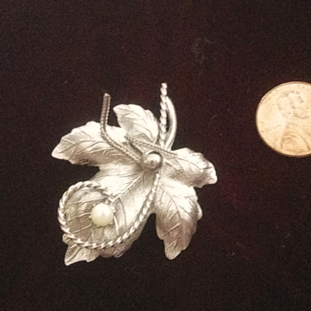 Pretty Delicate little  pin